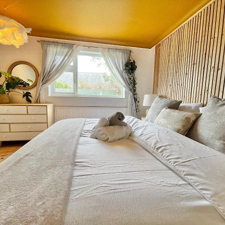 The Barefoot Bungalow In Picturesque Prestatyn Exterior foto