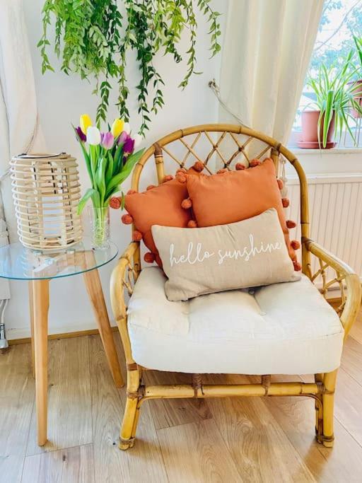 The Barefoot Bungalow In Picturesque Prestatyn Exterior foto