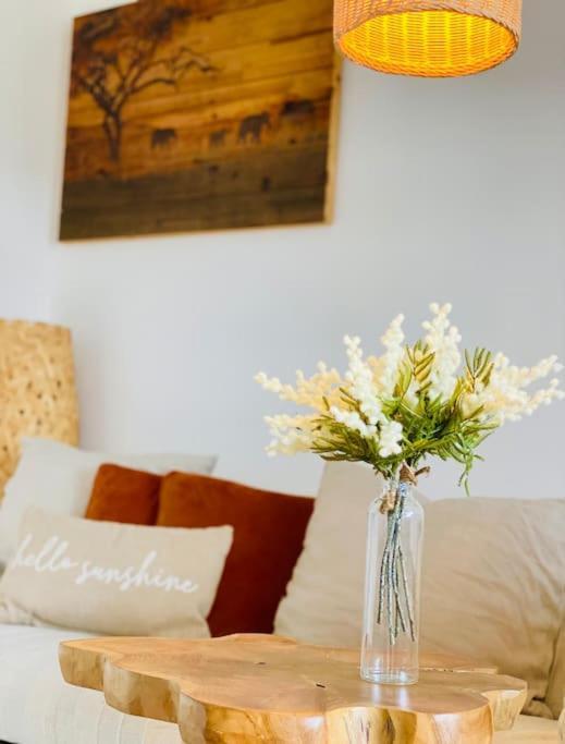 The Barefoot Bungalow In Picturesque Prestatyn Exterior foto