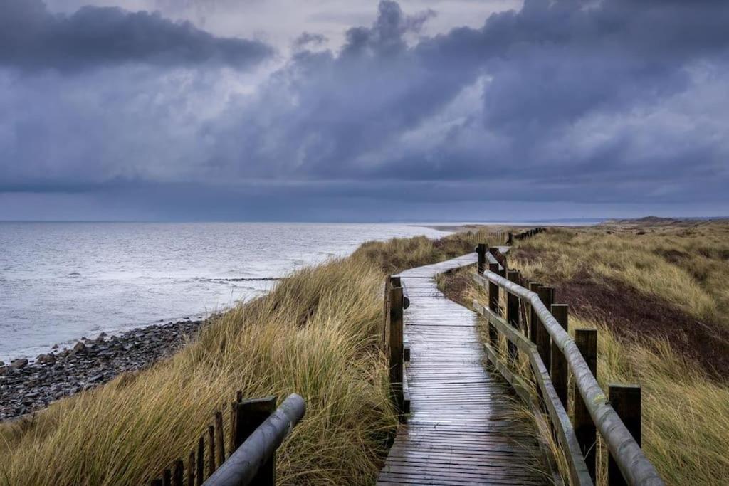 The Barefoot Bungalow In Picturesque Prestatyn Exterior foto